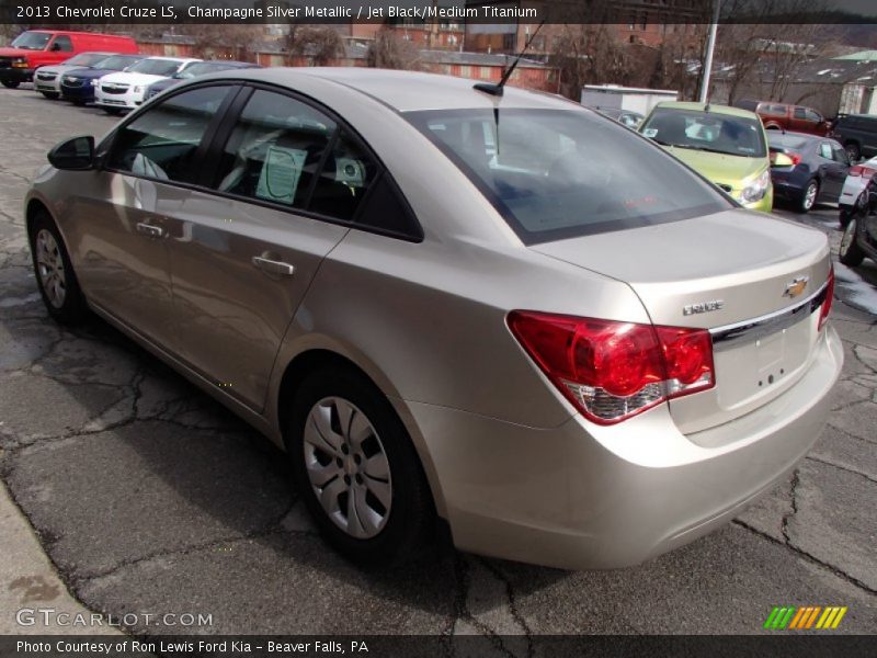Champagne Silver Metallic / Jet Black/Medium Titanium 2013 Chevrolet Cruze LS