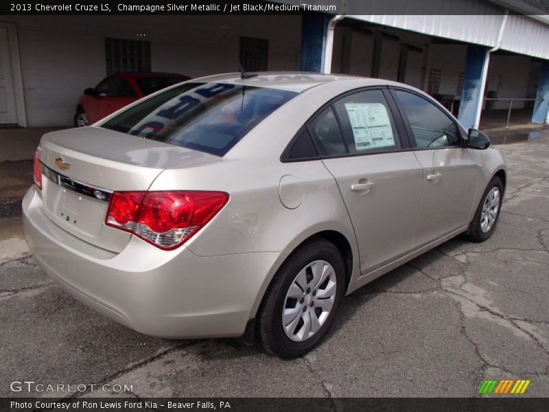 Champagne Silver Metallic / Jet Black/Medium Titanium 2013 Chevrolet Cruze LS