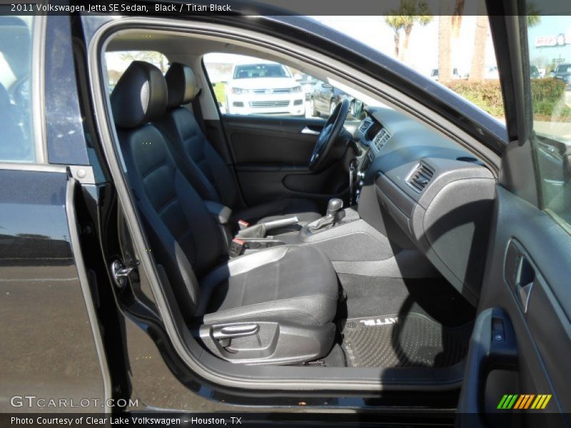 Black / Titan Black 2011 Volkswagen Jetta SE Sedan