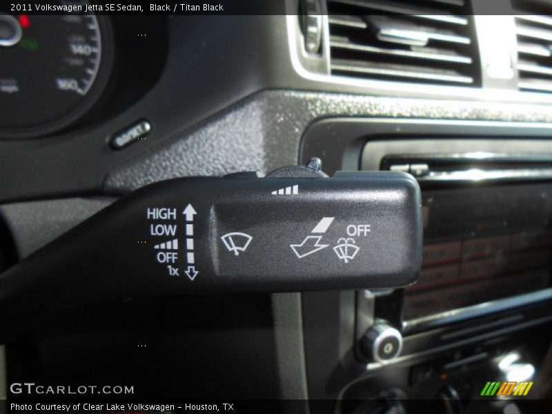 Black / Titan Black 2011 Volkswagen Jetta SE Sedan