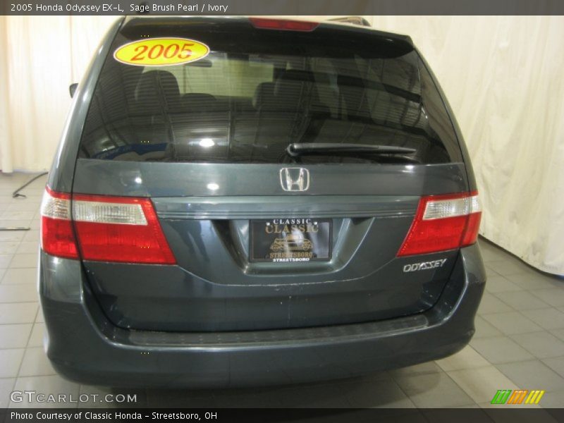Sage Brush Pearl / Ivory 2005 Honda Odyssey EX-L