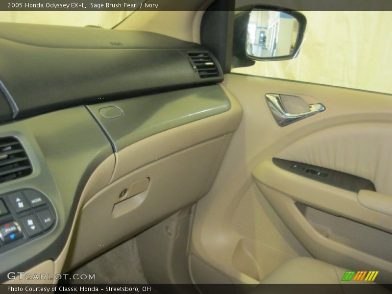 Sage Brush Pearl / Ivory 2005 Honda Odyssey EX-L
