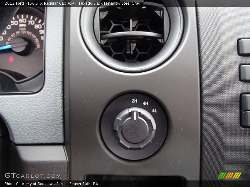Tuxedo Black Metallic / Steel Gray 2013 Ford F150 STX Regular Cab 4x4