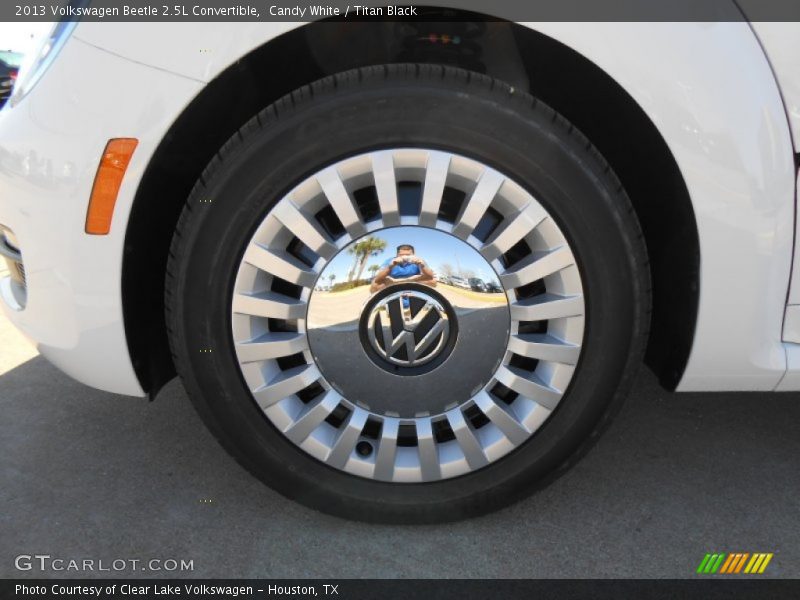  2013 Beetle 2.5L Convertible Wheel
