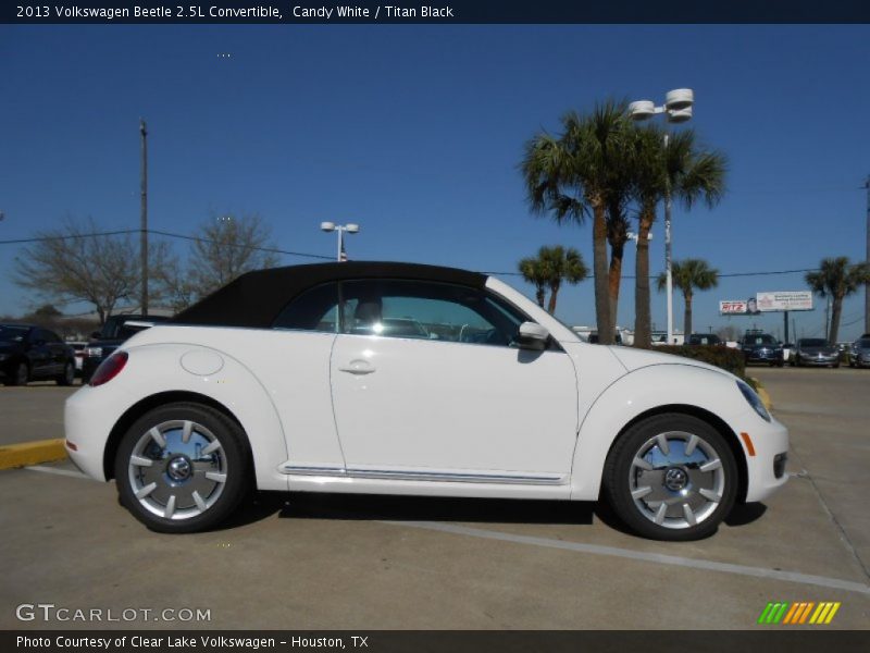  2013 Beetle 2.5L Convertible Candy White