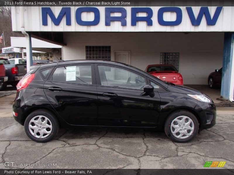 Tuxedo Black / Charcoal Black/Light Stone 2013 Ford Fiesta S Hatchback