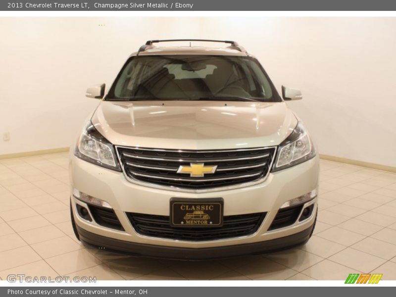 Champagne Silver Metallic / Ebony 2013 Chevrolet Traverse LT