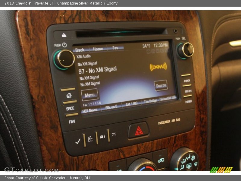 Champagne Silver Metallic / Ebony 2013 Chevrolet Traverse LT