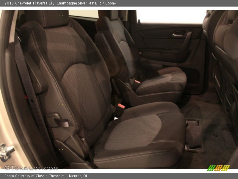 Champagne Silver Metallic / Ebony 2013 Chevrolet Traverse LT