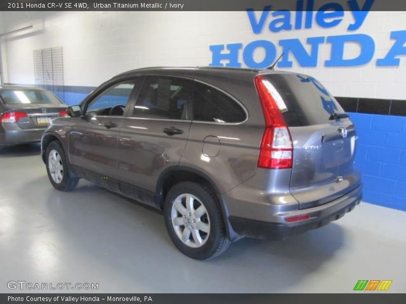 Urban Titanium Metallic / Ivory 2011 Honda CR-V SE 4WD
