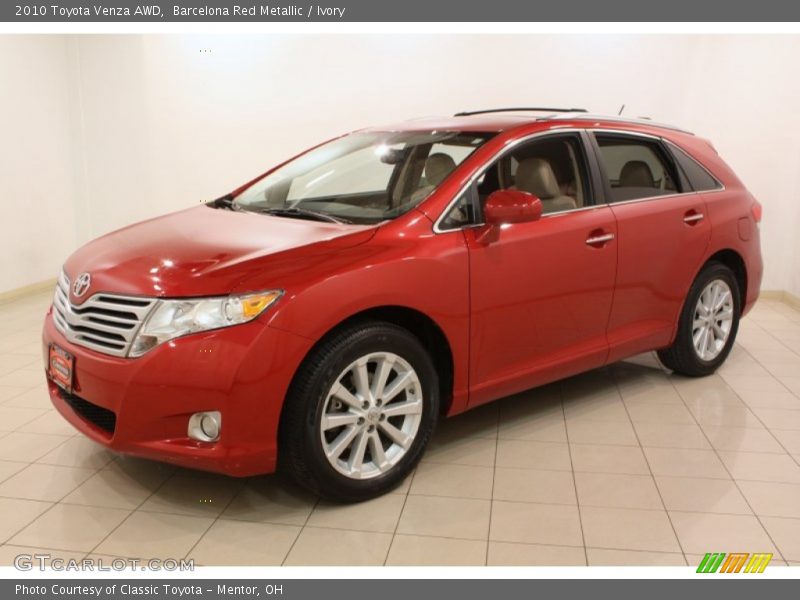 Front 3/4 View of 2010 Venza AWD
