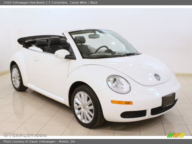 Candy White / Black 2009 Volkswagen New Beetle 2.5 Convertible
