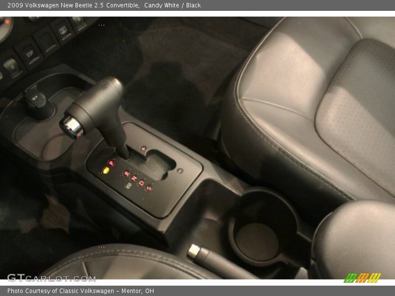 Candy White / Black 2009 Volkswagen New Beetle 2.5 Convertible