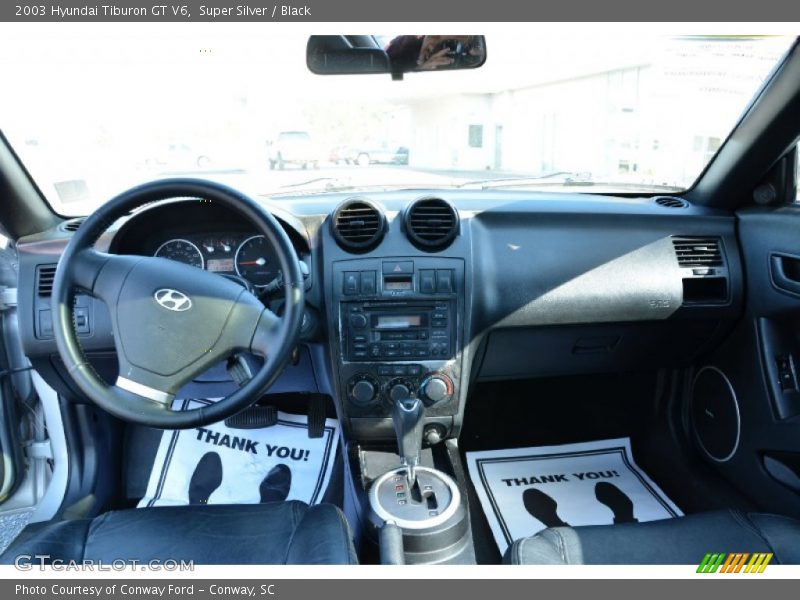 Dashboard of 2003 Tiburon GT V6