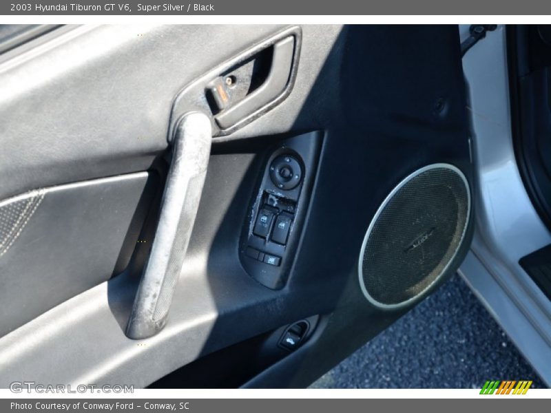 Super Silver / Black 2003 Hyundai Tiburon GT V6