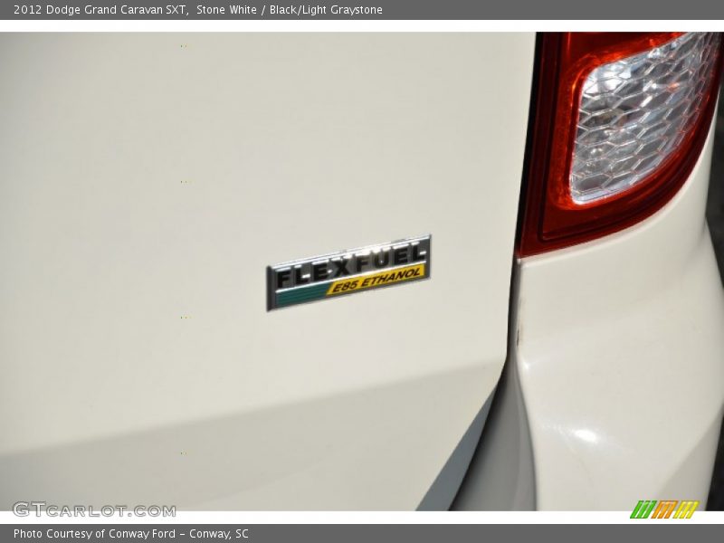 Stone White / Black/Light Graystone 2012 Dodge Grand Caravan SXT