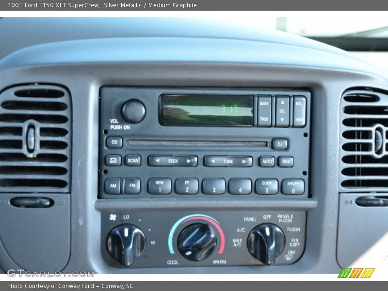 Silver Metallic / Medium Graphite 2001 Ford F150 XLT SuperCrew