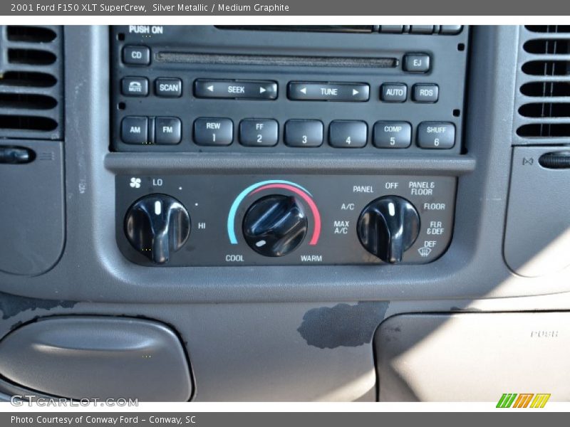 Silver Metallic / Medium Graphite 2001 Ford F150 XLT SuperCrew