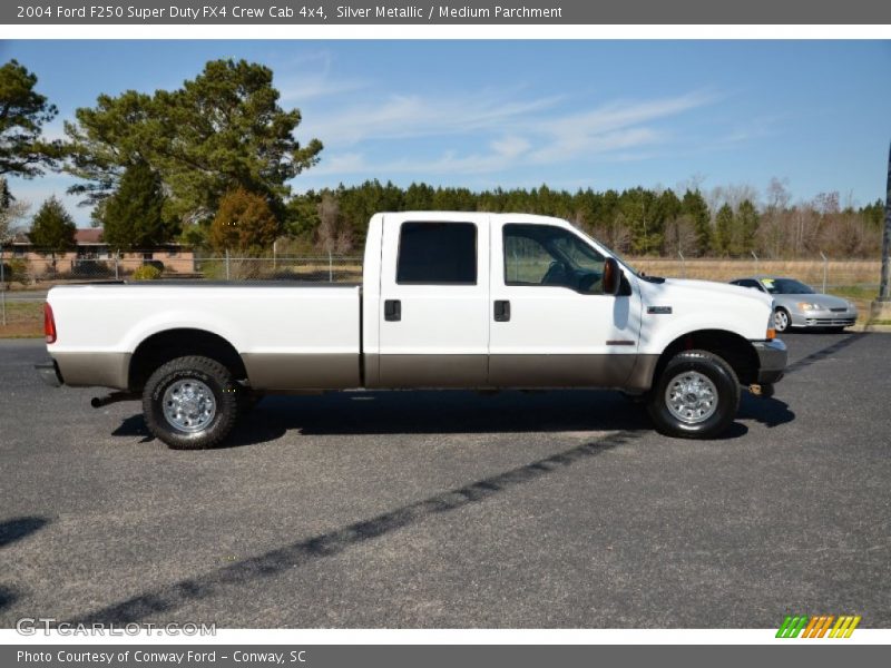 Silver Metallic / Medium Parchment 2004 Ford F250 Super Duty FX4 Crew Cab 4x4