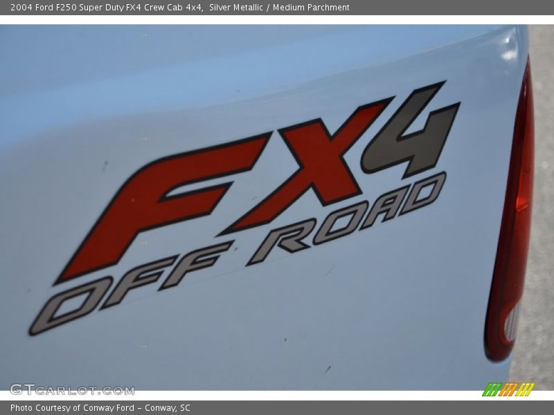 Silver Metallic / Medium Parchment 2004 Ford F250 Super Duty FX4 Crew Cab 4x4