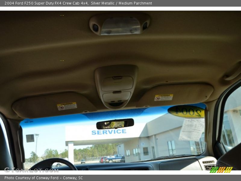 Silver Metallic / Medium Parchment 2004 Ford F250 Super Duty FX4 Crew Cab 4x4