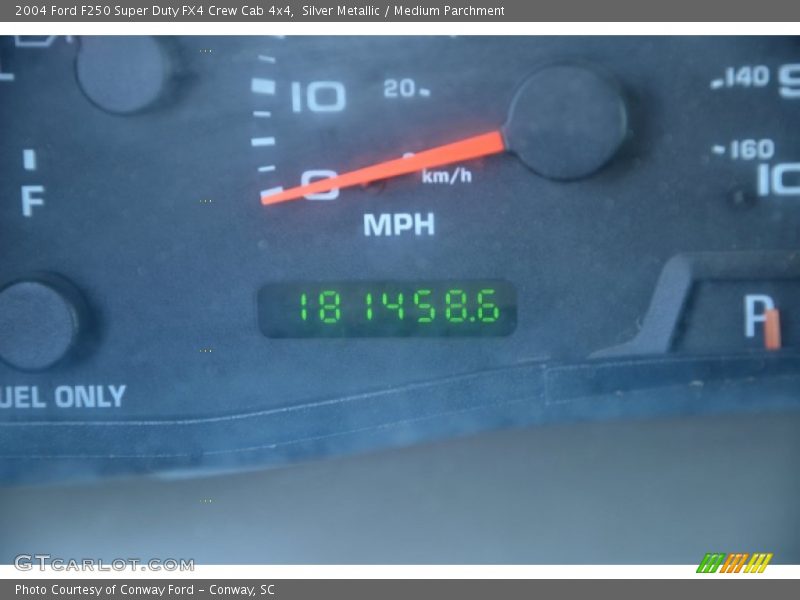 Silver Metallic / Medium Parchment 2004 Ford F250 Super Duty FX4 Crew Cab 4x4