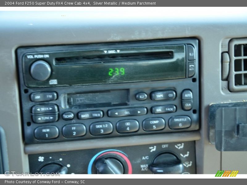 Silver Metallic / Medium Parchment 2004 Ford F250 Super Duty FX4 Crew Cab 4x4