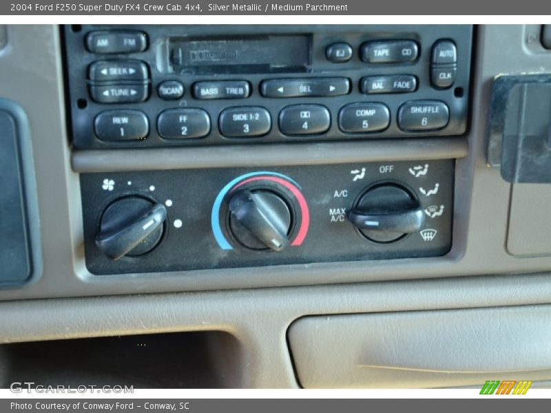 Silver Metallic / Medium Parchment 2004 Ford F250 Super Duty FX4 Crew Cab 4x4