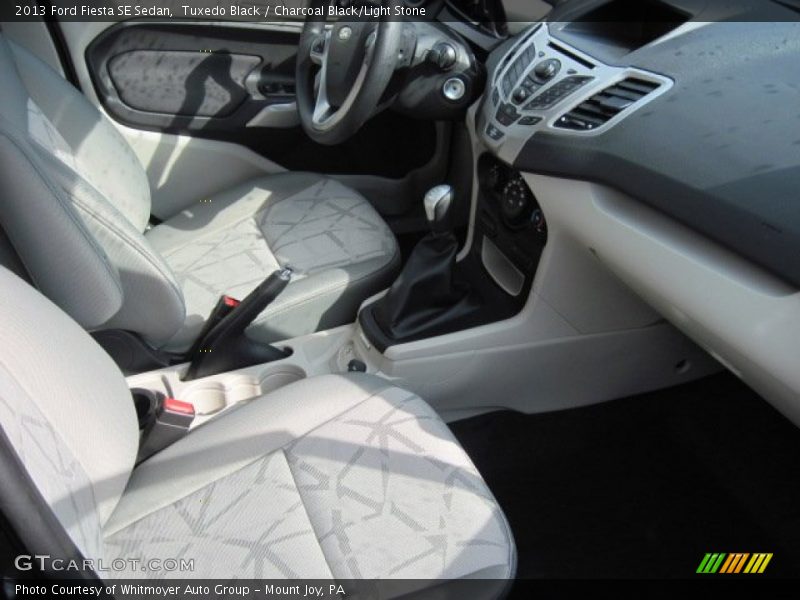 Tuxedo Black / Charcoal Black/Light Stone 2013 Ford Fiesta SE Sedan