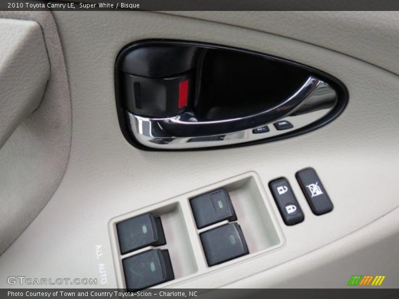 Super White / Bisque 2010 Toyota Camry LE