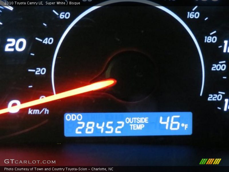 Super White / Bisque 2010 Toyota Camry LE