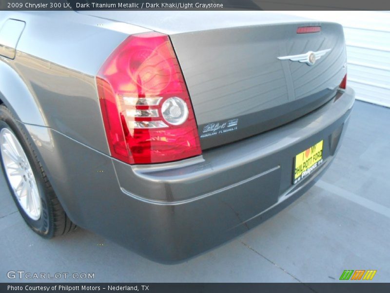 Dark Titanium Metallic / Dark Khaki/Light Graystone 2009 Chrysler 300 LX