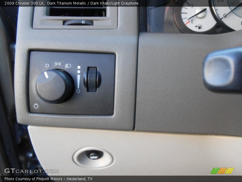 Dark Titanium Metallic / Dark Khaki/Light Graystone 2009 Chrysler 300 LX