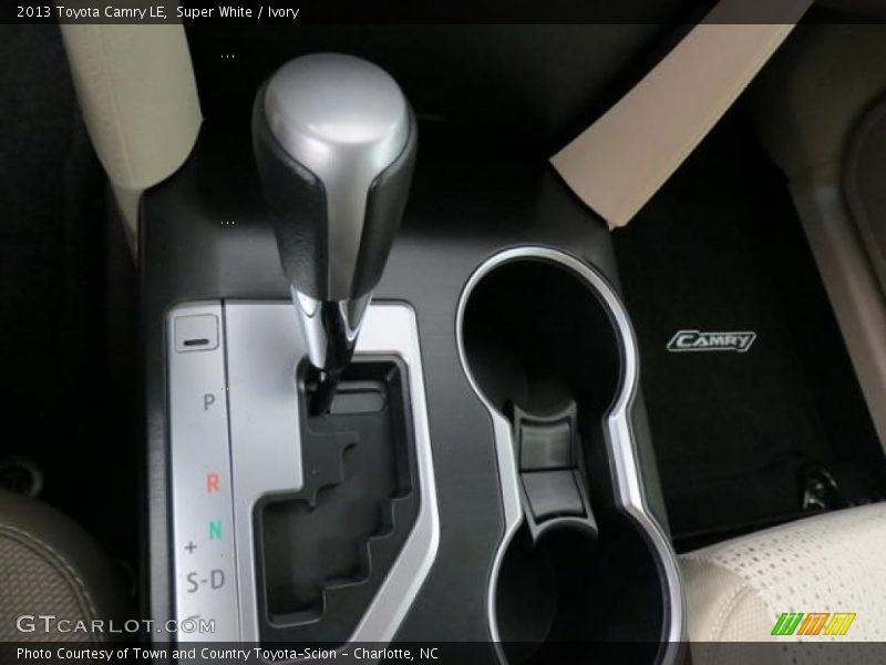 Super White / Ivory 2013 Toyota Camry LE