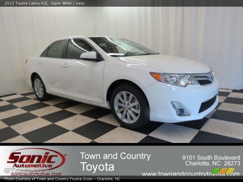 Super White / Ivory 2013 Toyota Camry XLE