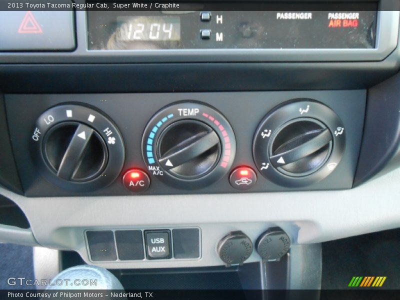 Super White / Graphite 2013 Toyota Tacoma Regular Cab