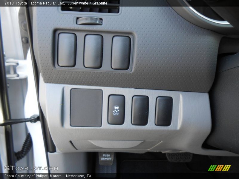 Super White / Graphite 2013 Toyota Tacoma Regular Cab