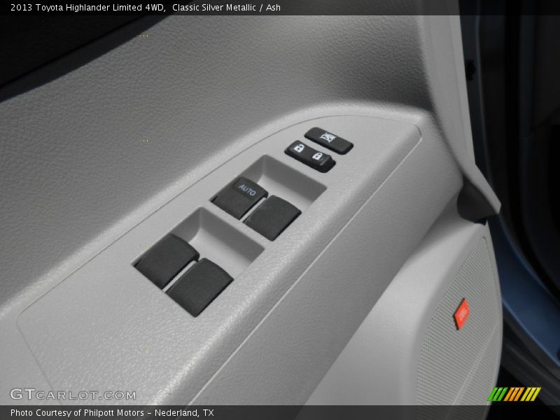 Classic Silver Metallic / Ash 2013 Toyota Highlander Limited 4WD