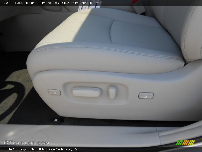 Classic Silver Metallic / Ash 2013 Toyota Highlander Limited 4WD