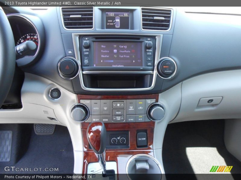 Classic Silver Metallic / Ash 2013 Toyota Highlander Limited 4WD