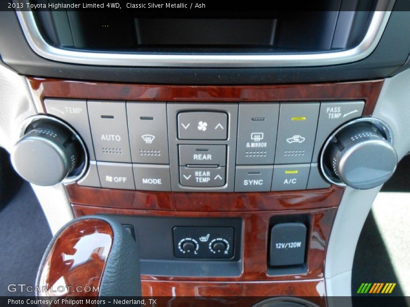 Classic Silver Metallic / Ash 2013 Toyota Highlander Limited 4WD