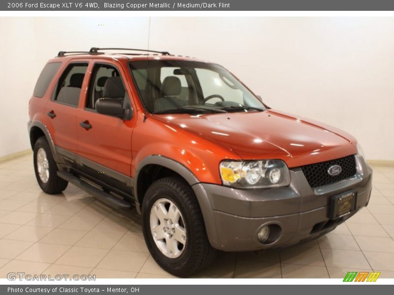Front 3/4 View of 2006 Escape XLT V6 4WD