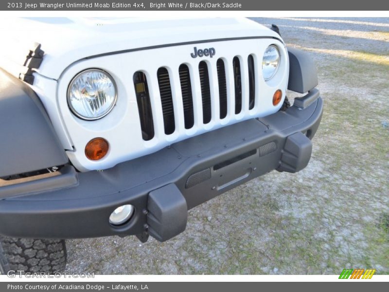 Bright White / Black/Dark Saddle 2013 Jeep Wrangler Unlimited Moab Edition 4x4