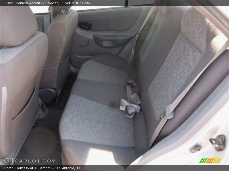 Silver Mist / Gray 2005 Hyundai Accent GLS Sedan