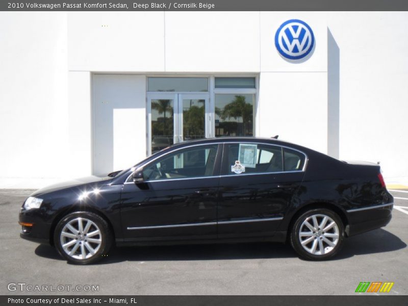 Deep Black / Cornsilk Beige 2010 Volkswagen Passat Komfort Sedan