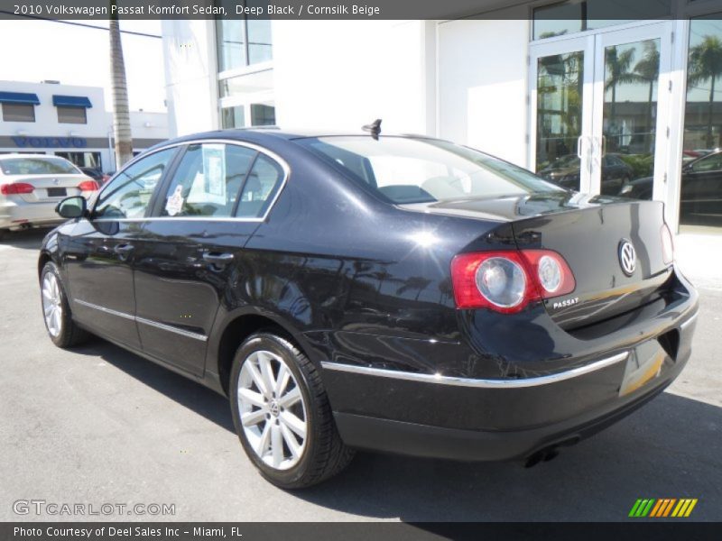 Deep Black / Cornsilk Beige 2010 Volkswagen Passat Komfort Sedan