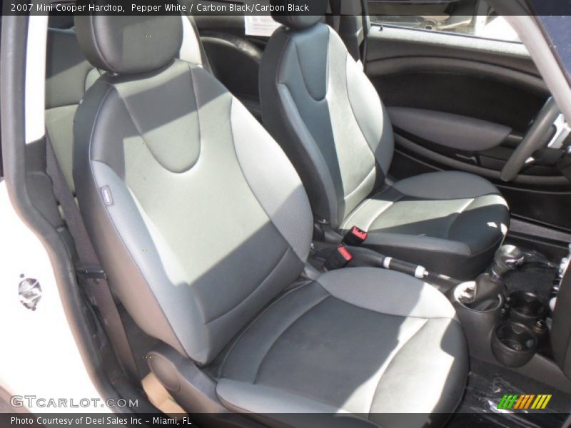 Pepper White / Carbon Black/Carbon Black 2007 Mini Cooper Hardtop