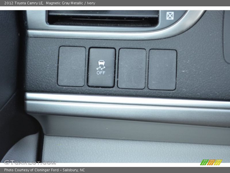 Magnetic Gray Metallic / Ivory 2012 Toyota Camry LE