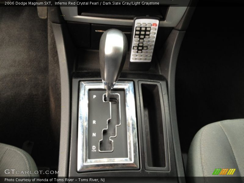 Inferno Red Crystal Pearl / Dark Slate Gray/Light Graystone 2006 Dodge Magnum SXT
