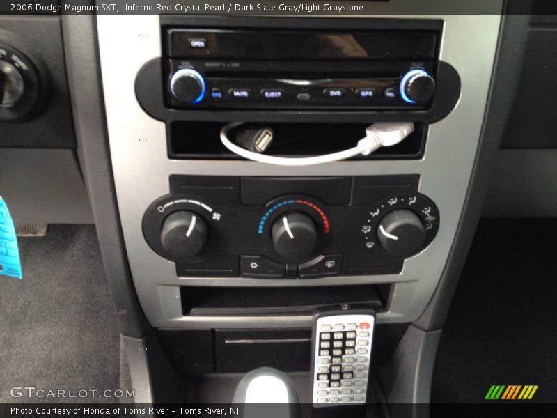 Inferno Red Crystal Pearl / Dark Slate Gray/Light Graystone 2006 Dodge Magnum SXT